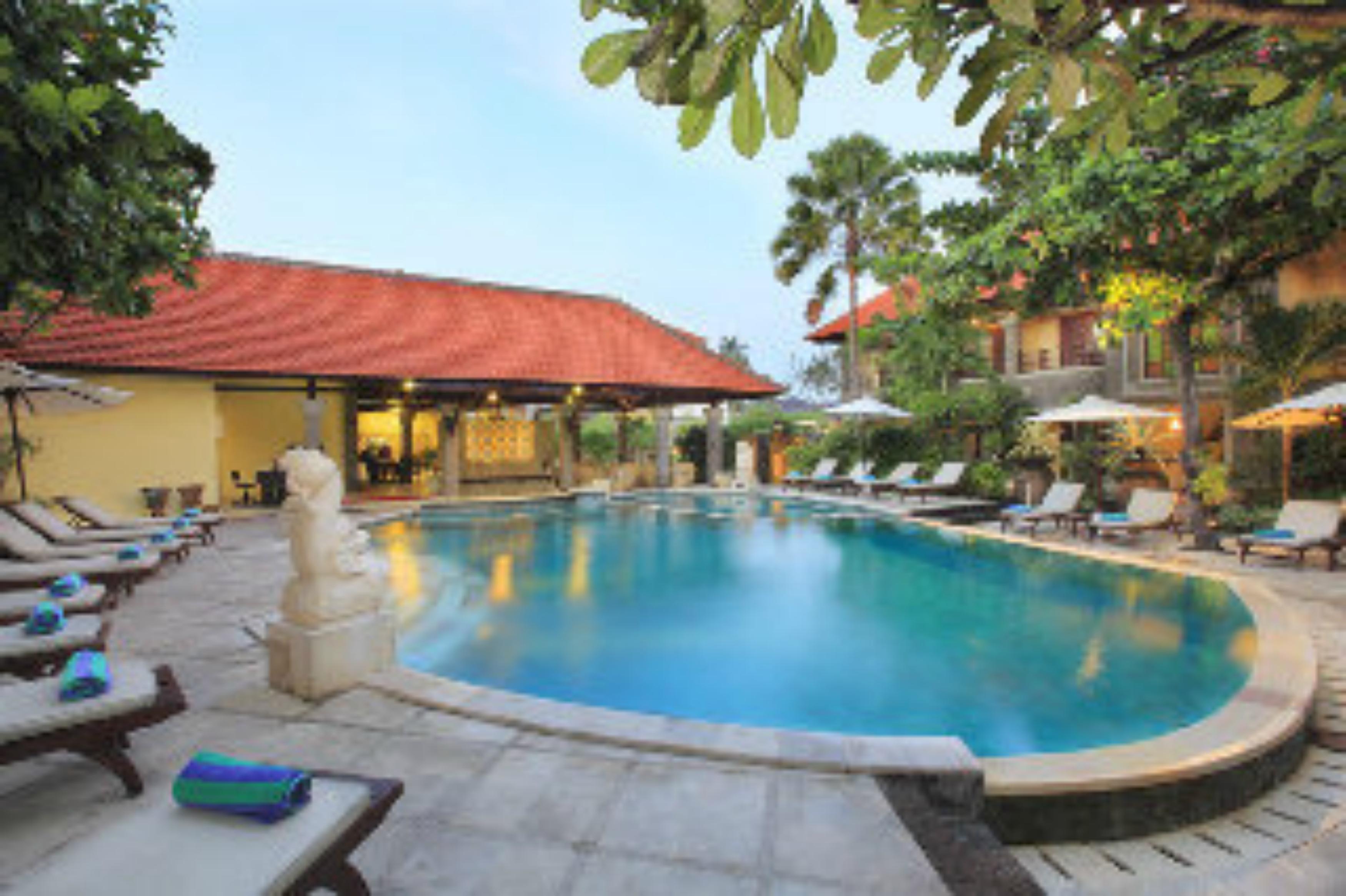 Adhi Jaya Hotel Kuta  Exterior photo