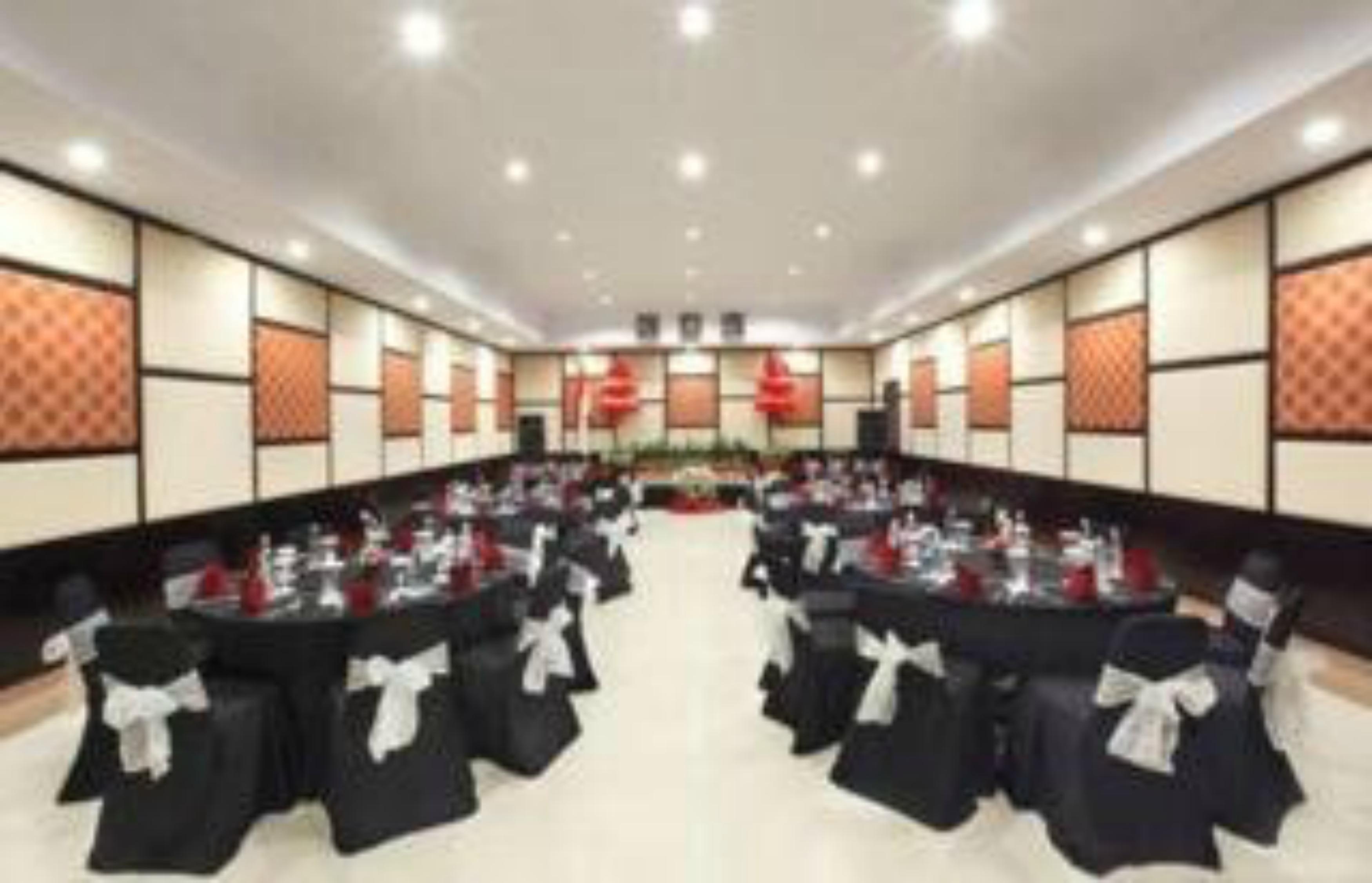Adhi Jaya Hotel Kuta  Exterior photo