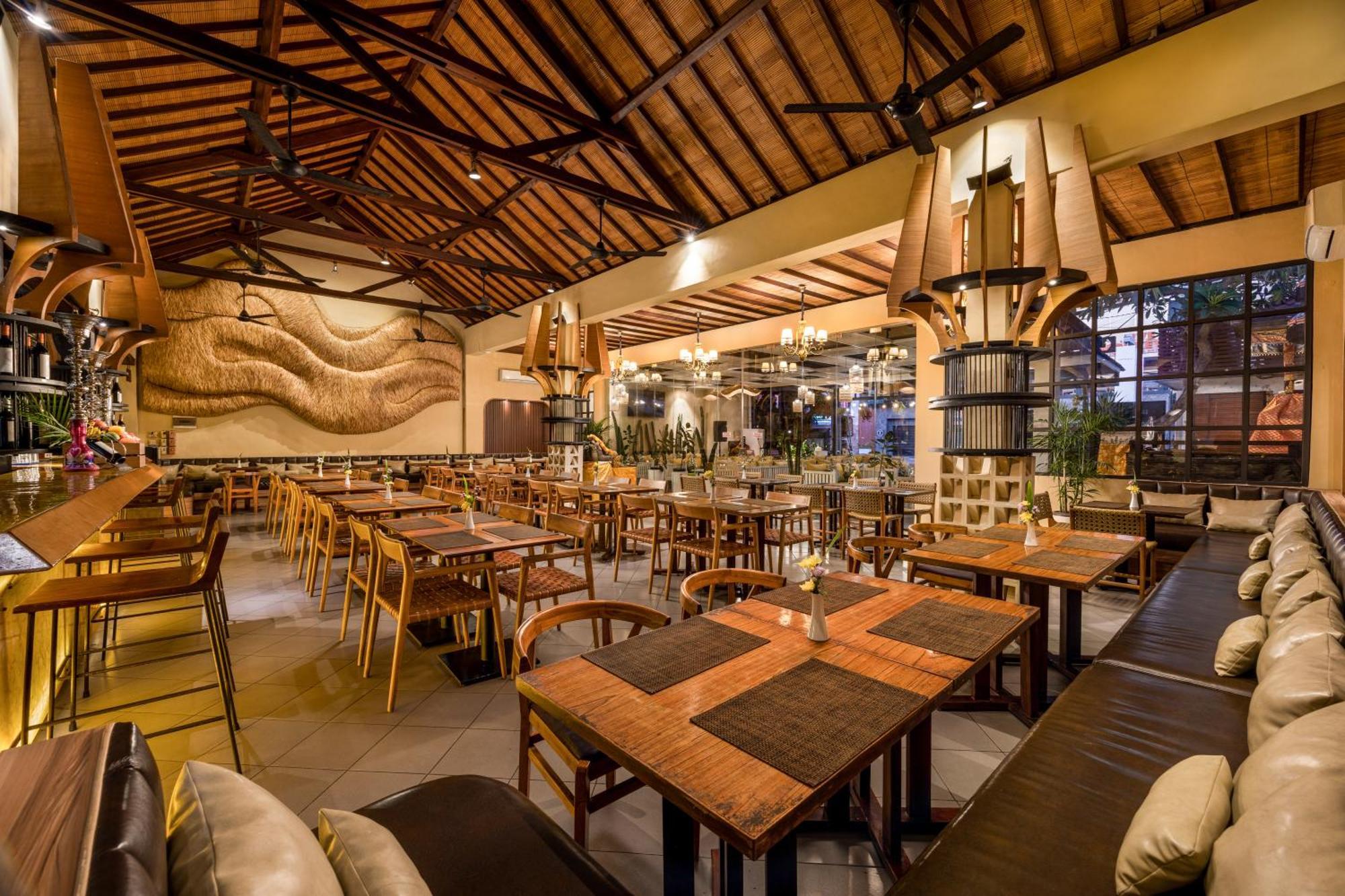 Adhi Jaya Hotel Kuta  Exterior photo