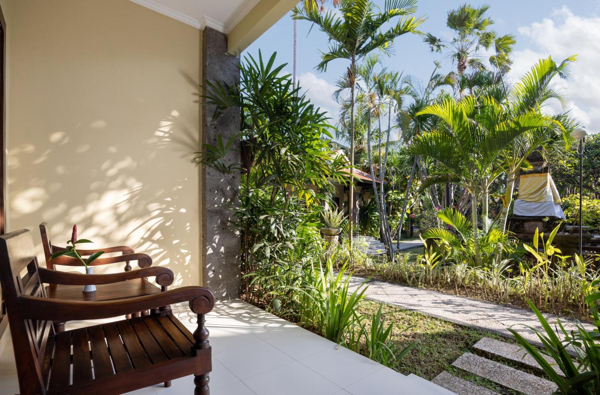Adhi Jaya Hotel Kuta  Exterior photo